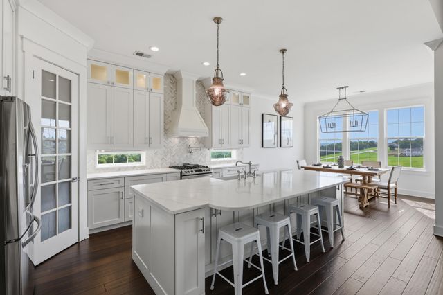 300 Prestwick Circle, Richmond, KY 40475