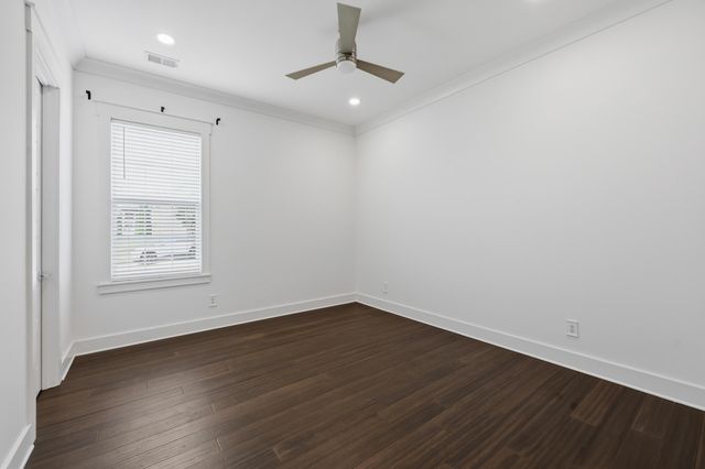 300 Prestwick Circle, Richmond, KY 40475
