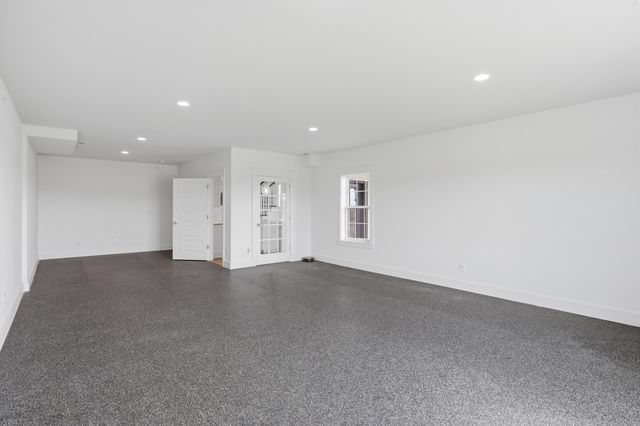 300 Prestwick Circle, Richmond, KY 40475