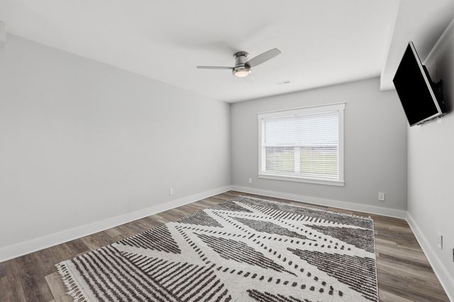 300 Prestwick Circle, Richmond, KY 40475