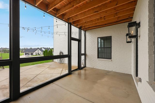 300 Prestwick Circle, Richmond, KY 40475