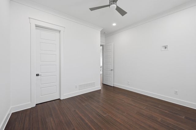 300 Prestwick Circle, Richmond, KY 40475