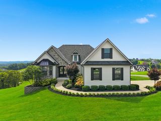 300 Prestwick Circle, Richmond, KY 40475