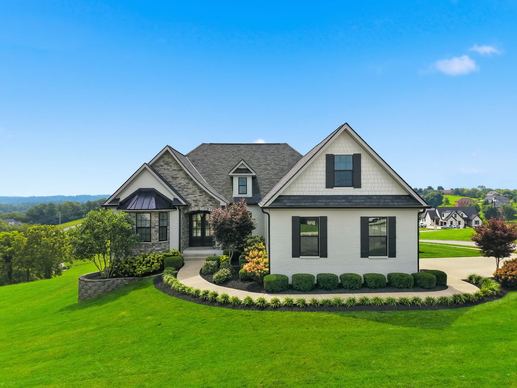 300 Prestwick Circle, Richmond, KY 40475
