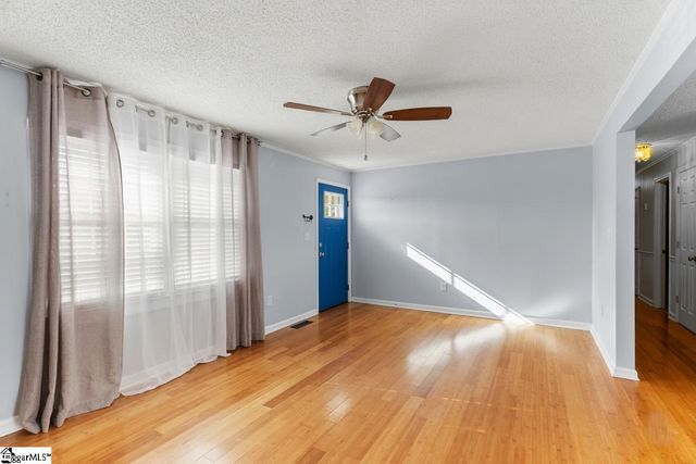 5 Stevenson Road, Taylors, SC 29687