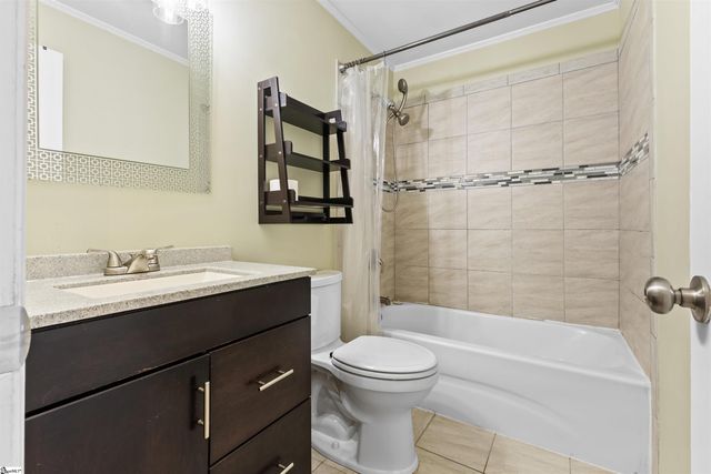 5 Stevenson Road, Taylors, SC 29687