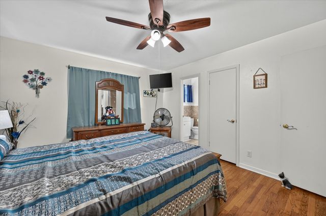 1800 Pecan Park Drive, Arlington, TX 76012