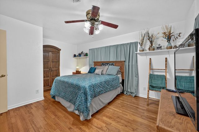 1800 Pecan Park Drive, Arlington, TX 76012
