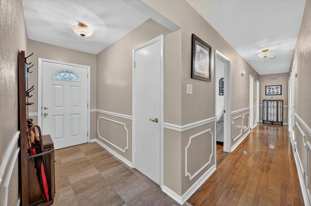 1800 Pecan Park Drive, Arlington, TX 76012