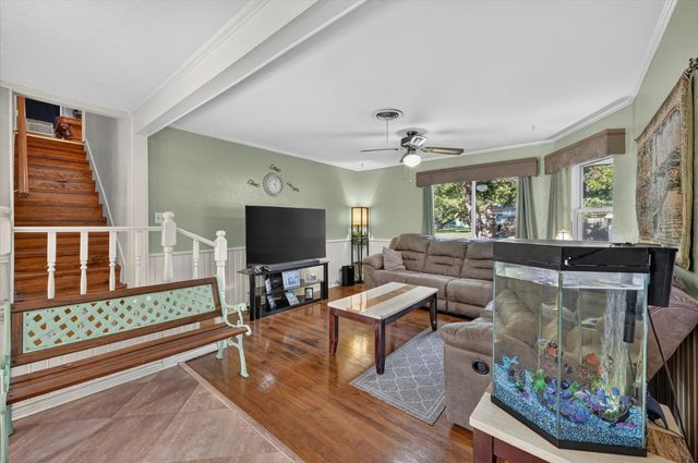 1800 Pecan Park Drive, Arlington, TX 76012