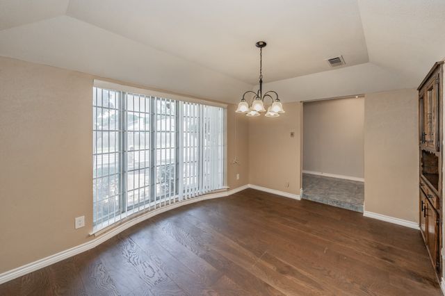 2863 Hitson Lane, Fort Worth, TX 76112