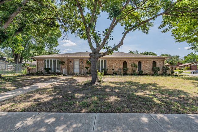 2863 Hitson Lane, Fort Worth, TX 76112