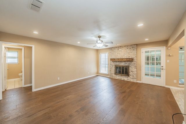 2863 Hitson Lane, Fort Worth, TX 76112
