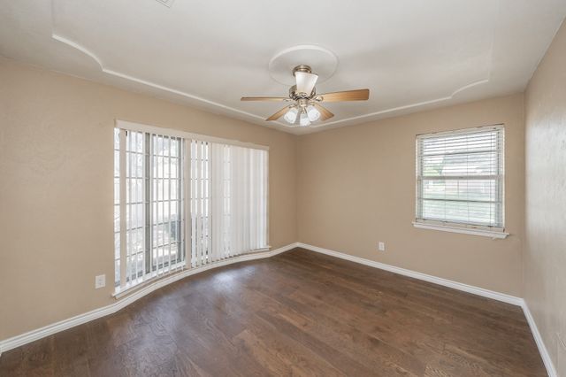 2863 Hitson Lane, Fort Worth, TX 76112