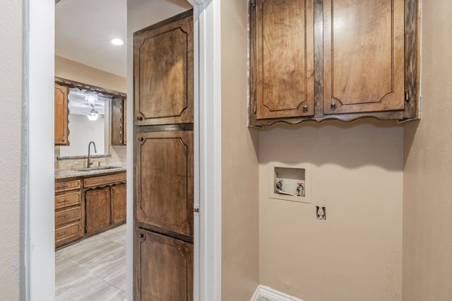 2863 Hitson Lane, Fort Worth, TX 76112