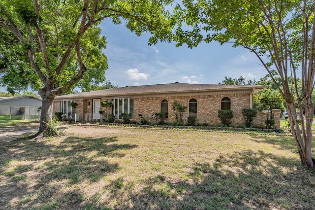 2863 Hitson Lane, Fort Worth, TX 76112