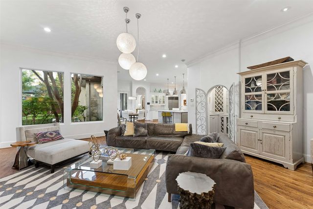 6007 Stefani Drive, Dallas, TX 75225