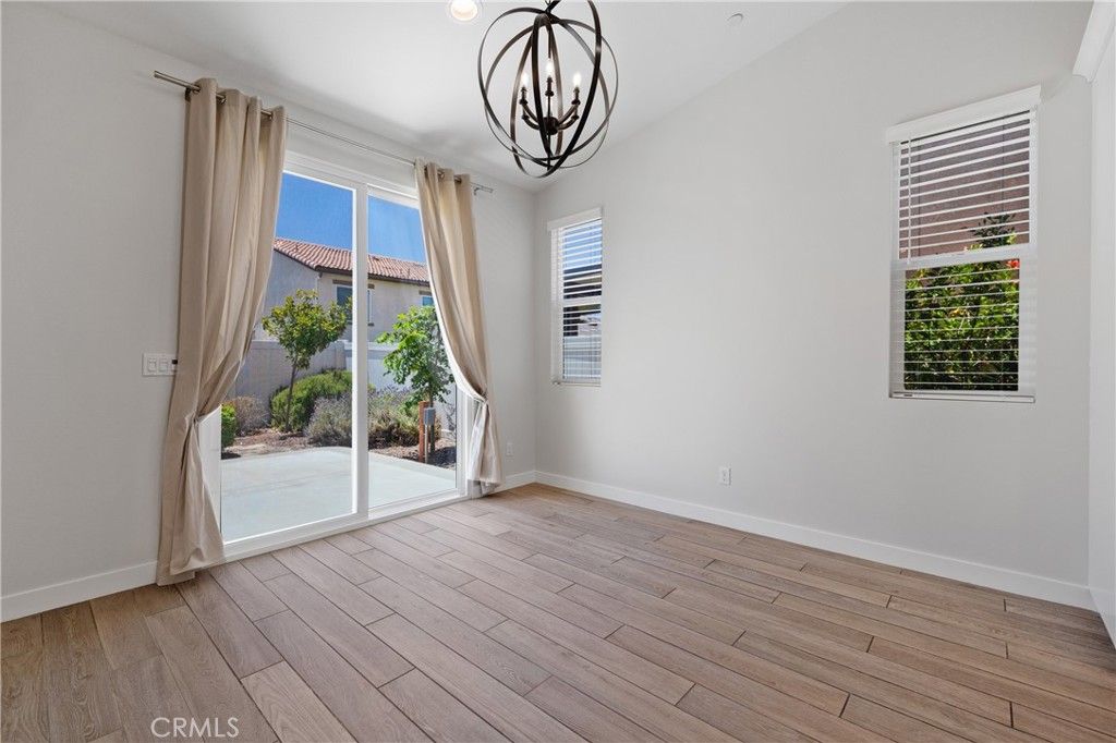 Image 14 of property listing at 24185 Chestnut Oak Street, Murrieta, CA 92562