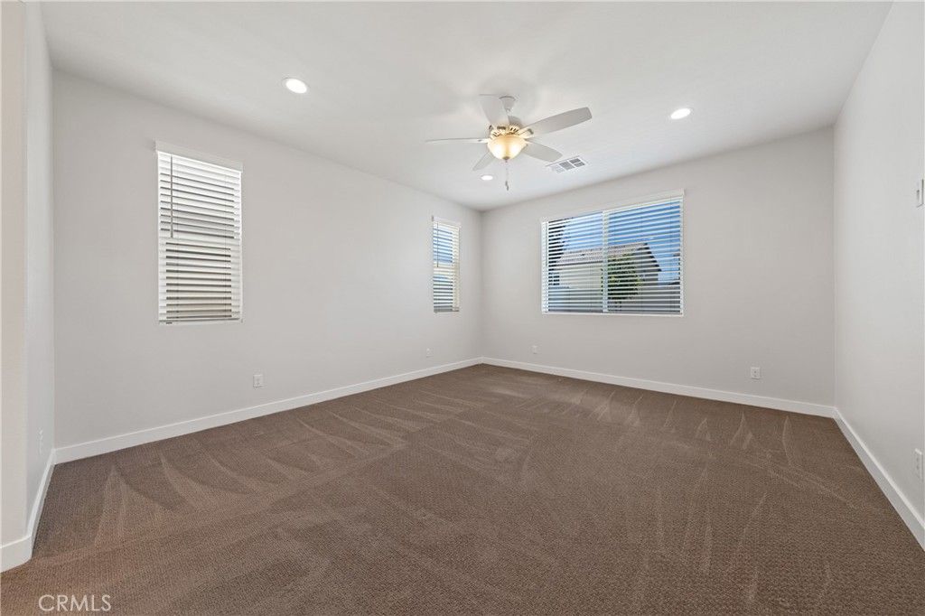 Image 18 of property listing at 24185 Chestnut Oak Street, Murrieta, CA 92562