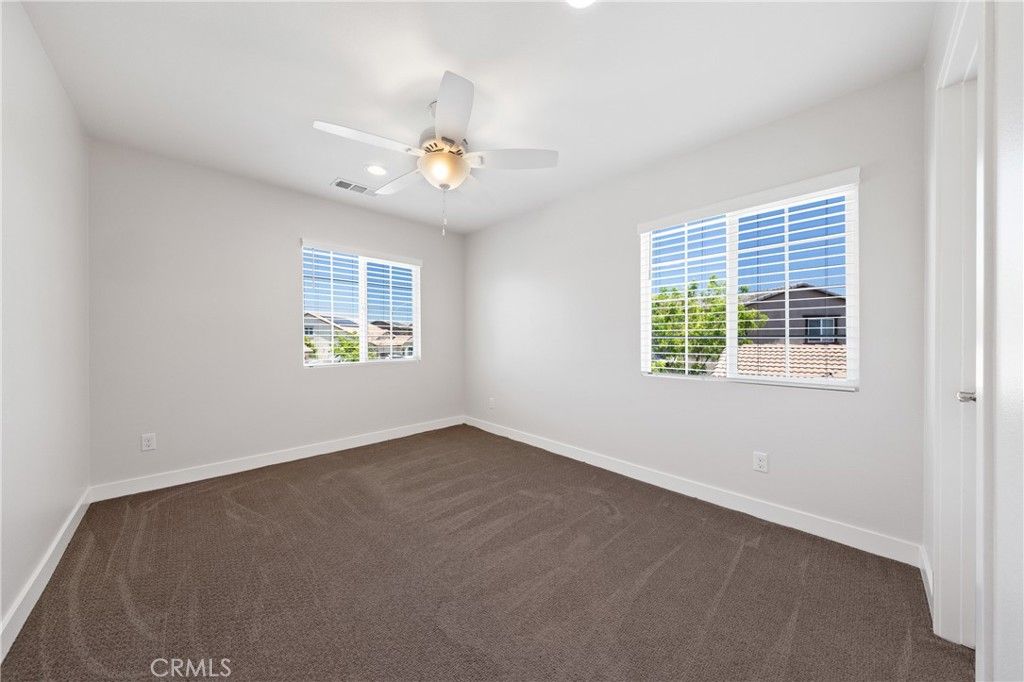Image 28 of property listing at 24185 Chestnut Oak Street, Murrieta, CA 92562