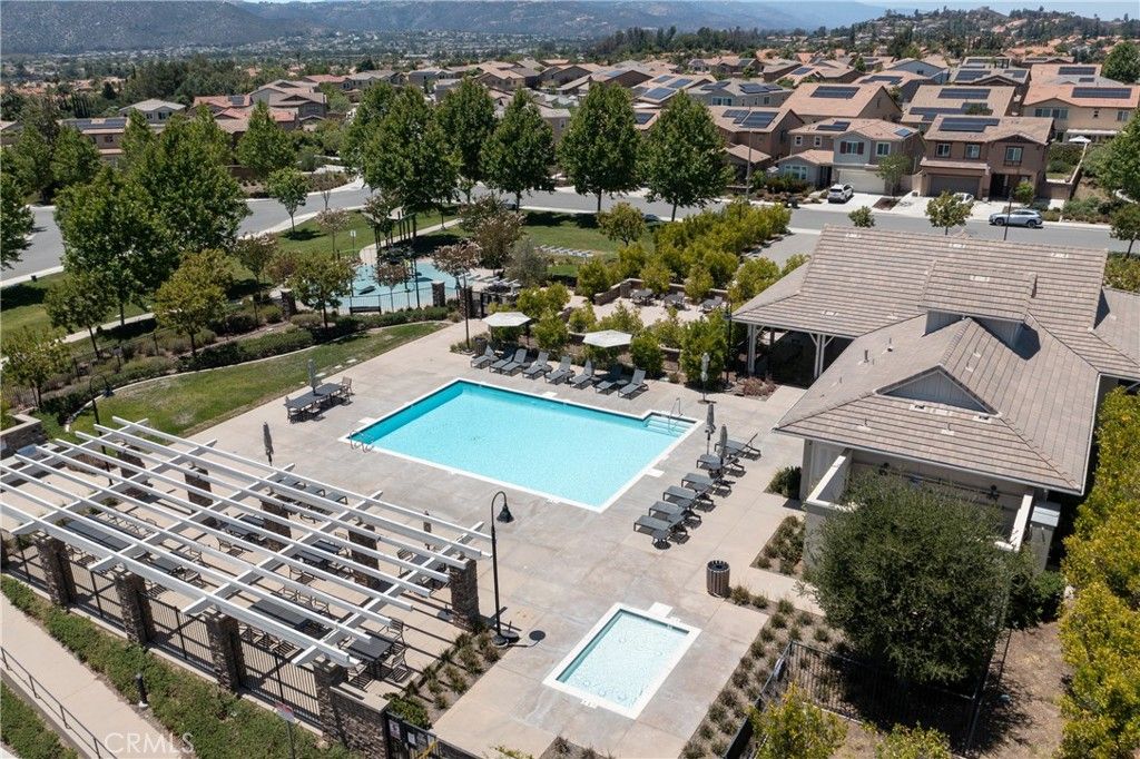Image 3 of property listing at 24185 Chestnut Oak Street, Murrieta, CA 92562
