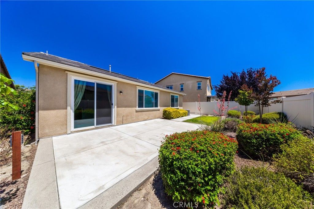 Image 33 of property listing at 24185 Chestnut Oak Street, Murrieta, CA 92562