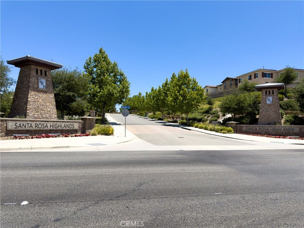 Image 42 of property listing at 24185 Chestnut Oak Street, Murrieta, CA 92562