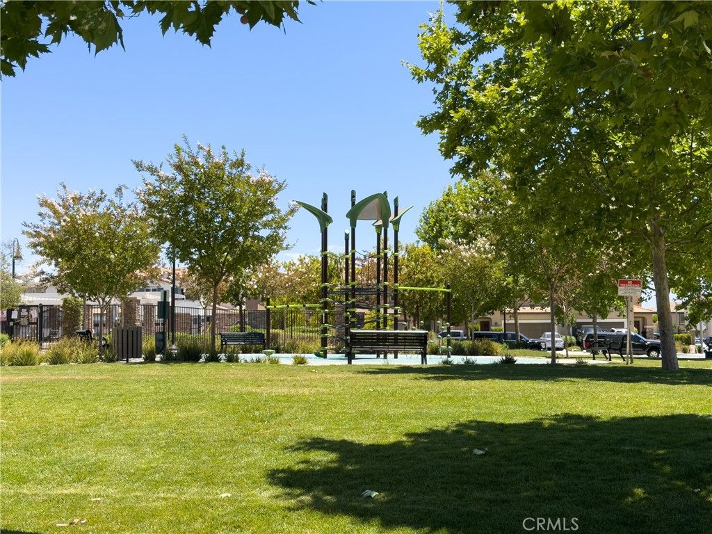 Image 44 of property listing at 24185 Chestnut Oak Street, Murrieta, CA 92562
