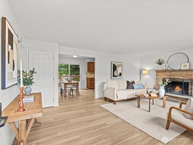 20631 120th Avenue SE, Kent, WA 98031