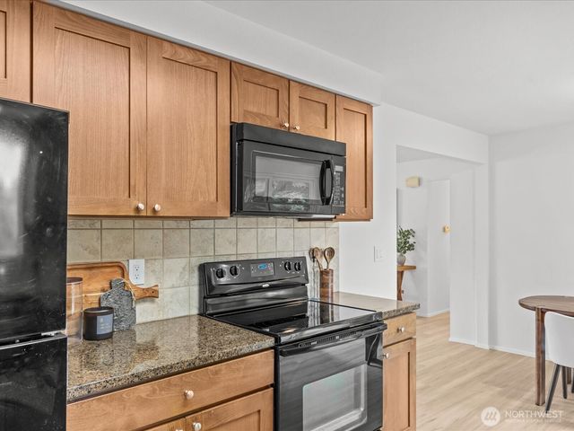 20631 120th Avenue SE, Kent, WA 98031