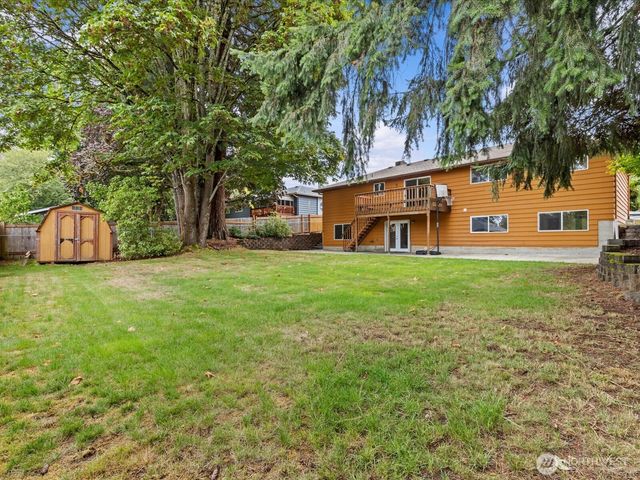 20631 120th Avenue SE, Kent, WA 98031