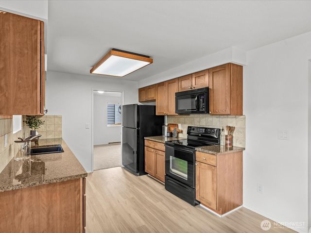20631 120th Avenue SE, Kent, WA 98031