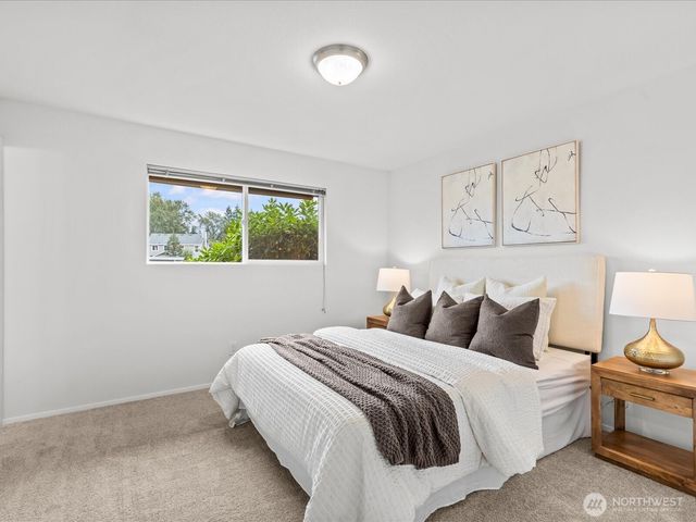 20631 120th Avenue SE, Kent, WA 98031