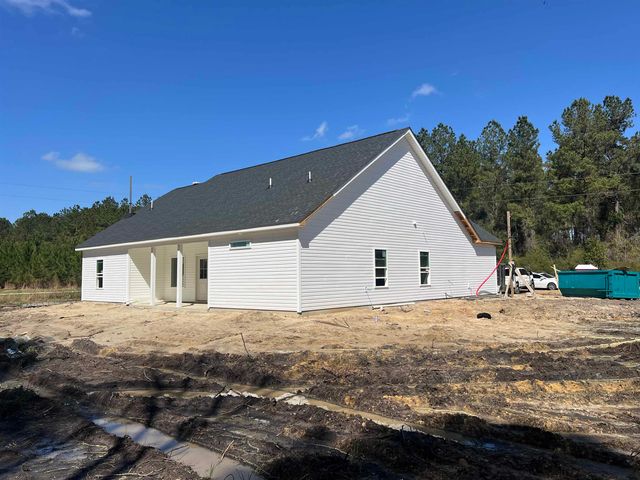 8267 Kerl Rd., Conway, SC 29526