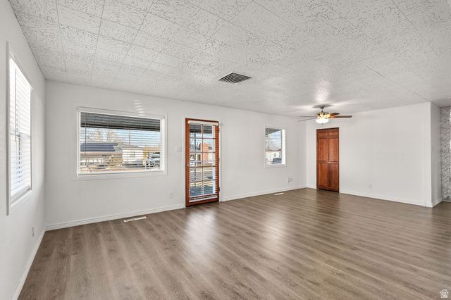 4207 W 5780 S, Kearns, UT 84118