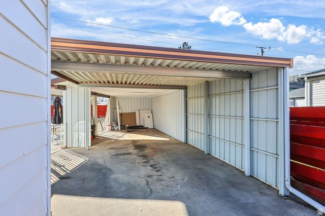 4207 W 5780 S, Kearns, UT 84118