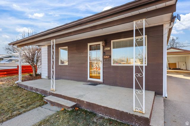 4207 W 5780 S, Kearns, UT 84118