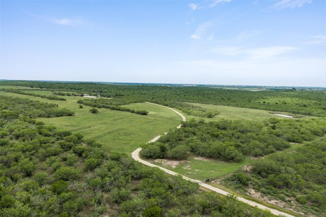 1190 Dickerson RD, Lockhart, TX 78644