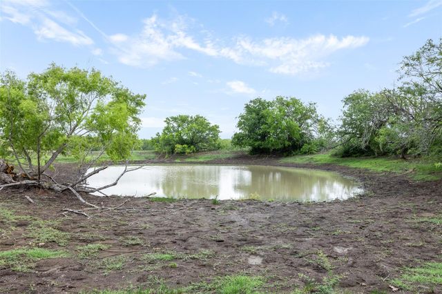 1190 Dickerson RD, Lockhart, TX 78644