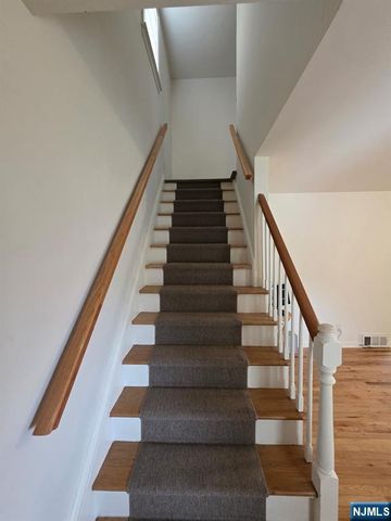 245 Paterson Avenue, Lodi, NJ 07644