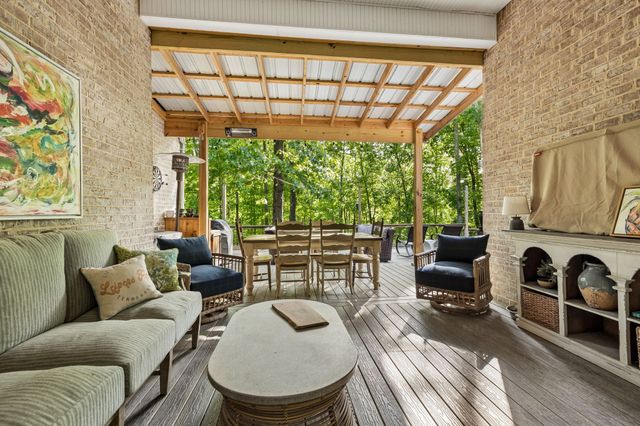 6045 Carter Ln, Franklin, TN 37064