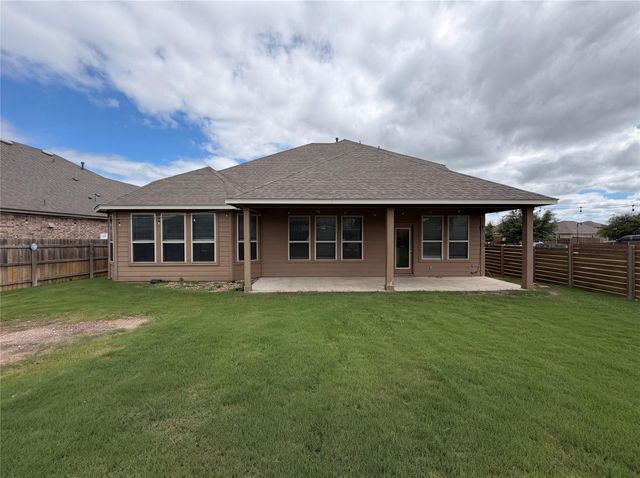 1308 Knowles DR, Hutto, TX 78634