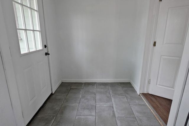 433 W Hampton Avenue, De Leon, TX 76444