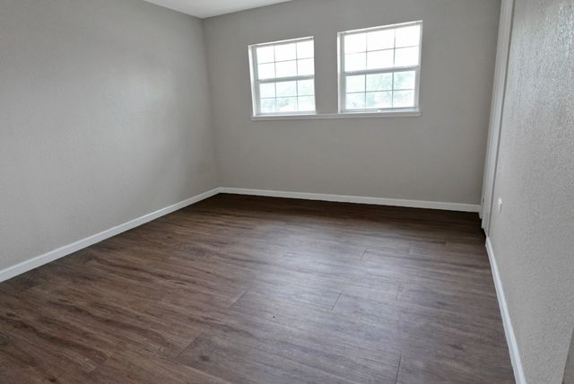 433 W Hampton Avenue, De Leon, TX 76444