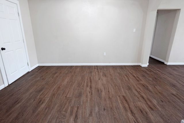 433 W Hampton Avenue, De Leon, TX 76444