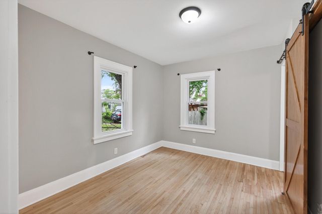 3726 Thomas Avenue N, Minneapolis, MN 55412