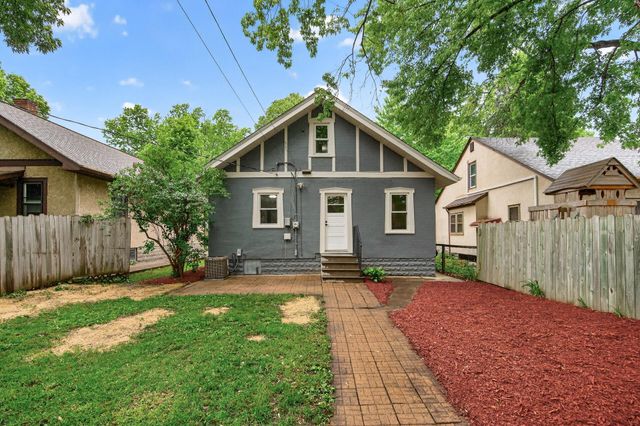 3726 Thomas Avenue N, Minneapolis, MN 55412