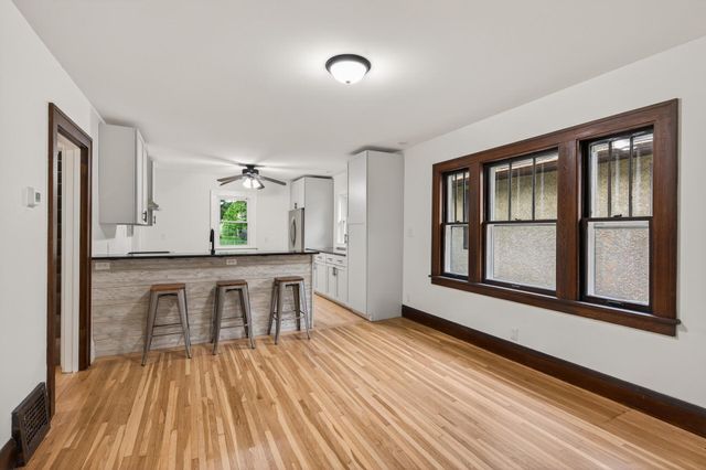 3726 Thomas Avenue N, Minneapolis, MN 55412