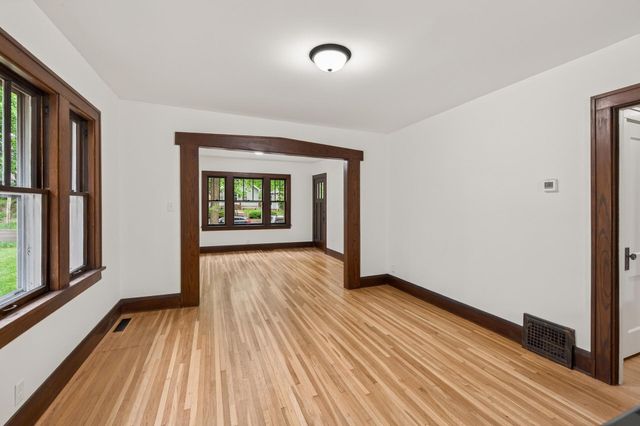 3726 Thomas Avenue N, Minneapolis, MN 55412