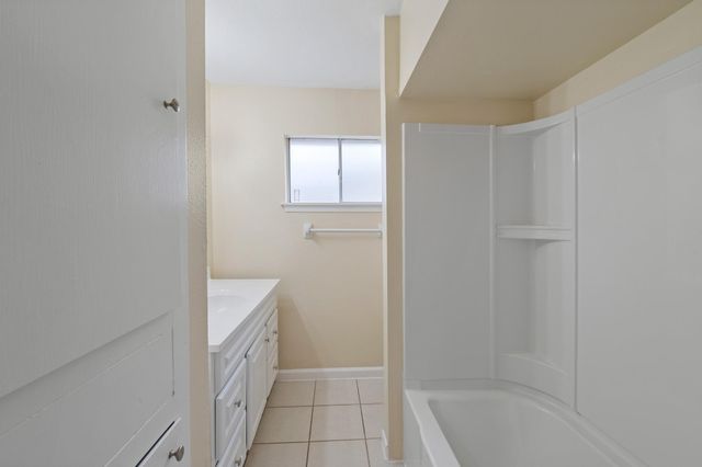 2414 Bayou Drive, League City, TX 77573